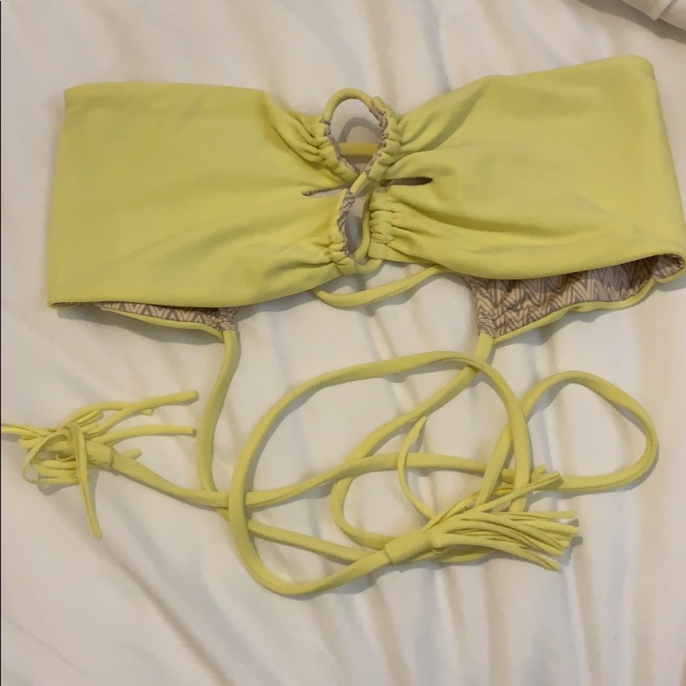 Acacia swim top!